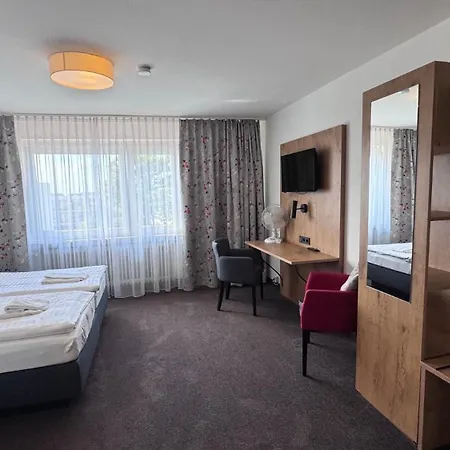 Dreieich Hotel 3*